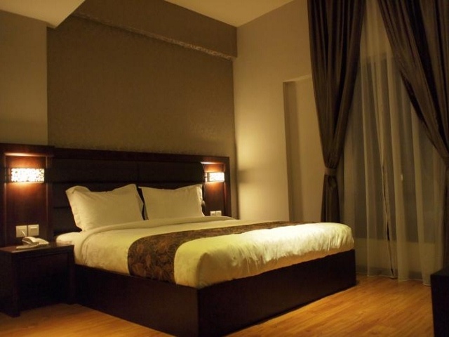 Castello Hotel Johor Room