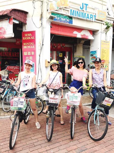 Cycling around malacca town
