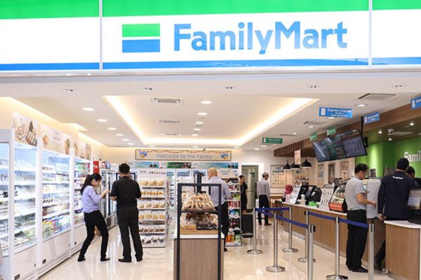 FamilyMart Paradigm Mall JB