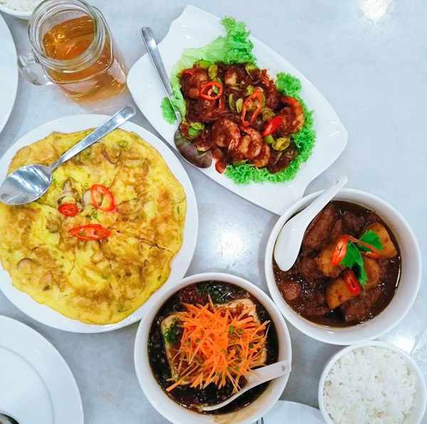 Manis J Nyonya Food