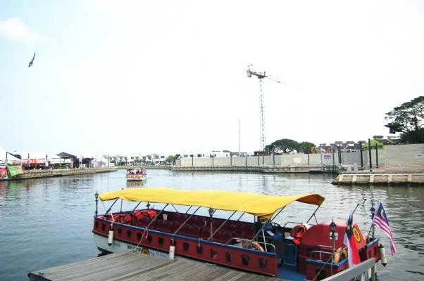 Pick up point at Taman Rempah Jetty For Melaka River Cruise trip