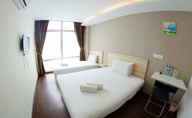 Orange Hotel Room in Bukit Indah, Johor Bahru