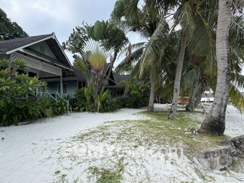 Rawa Island Resort Room Type_Beach fornt chalet_balcony outdoor view