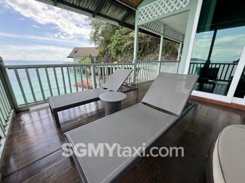 Rawa Island Resort Room Type_Waterfront_balcony bench