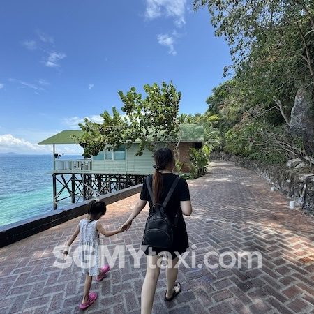 Rawa Island Resort Room Type_Waterfront_balcony bench