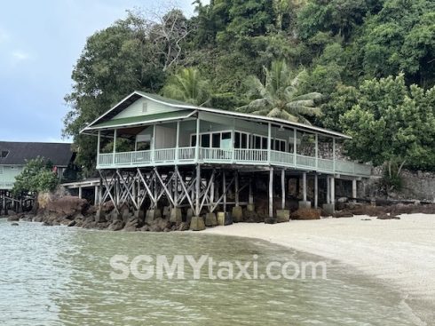 Rawa Island Resort Room Type_Waterfront_balcony bench