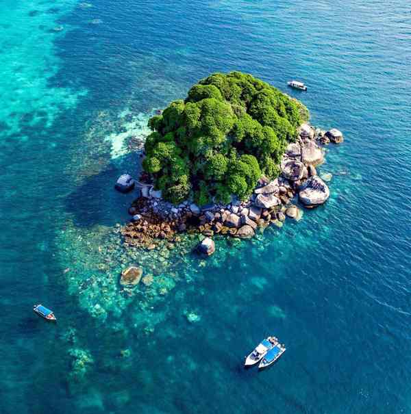 Renggis Island Tioman