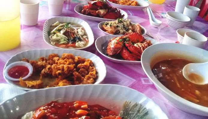 Restoran Terapung Bujang Firefly Food
