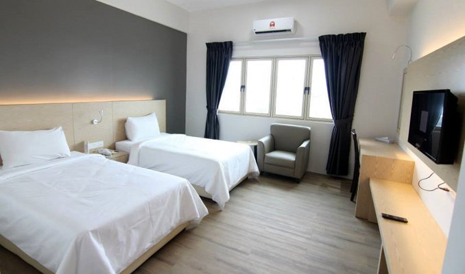 Summit Signature Hotel Batu Pahat Room