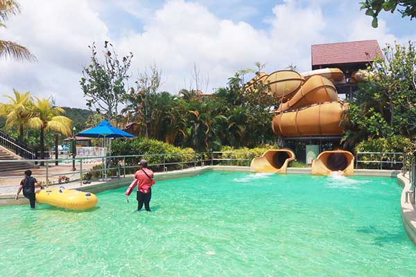 Super Twister Desaru Waterpark