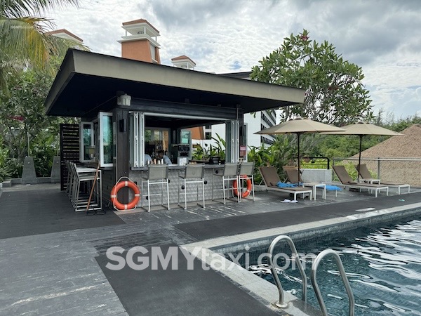 Westin Desaru Swimming Pool Bar