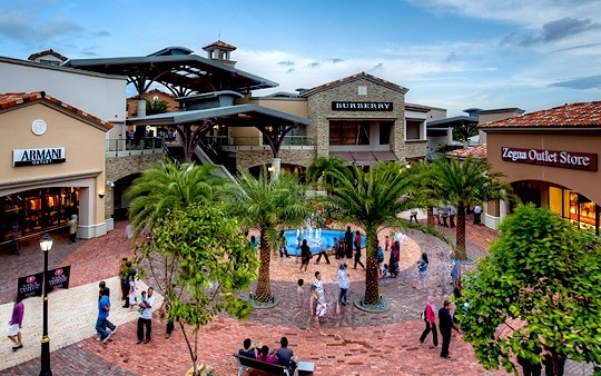 Entree Kibbles: Johor Premium Outlets - Discounted Branded Goods @ Malaysia