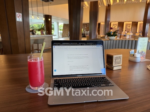 Waiting shuttle bus at Westin Resort Desaru Mix Lounge 