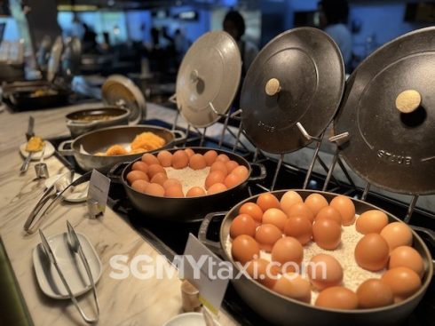 westin desaru buffet breakfast_eggs