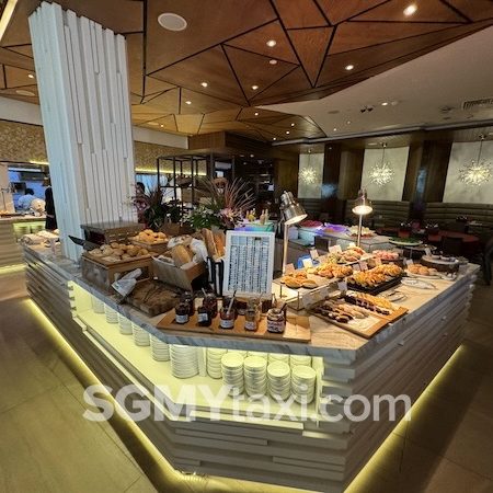 westin desaru buffet breakfast_indoor2