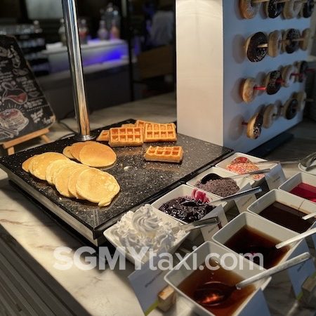 westin desaru buffet breakfast_pancake