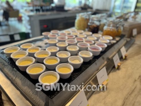 westin desaru buffet breakfast_yogurt